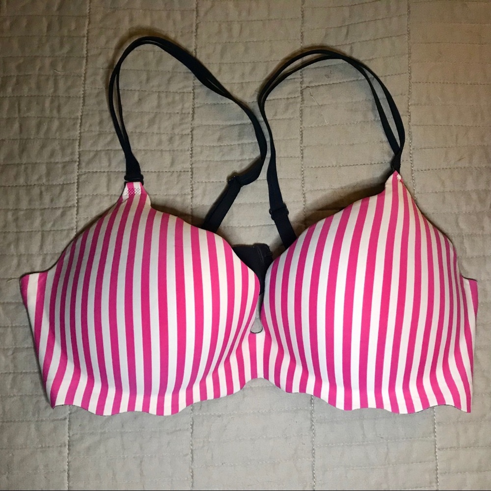Victoria’s Secret secret embrace push up bra
